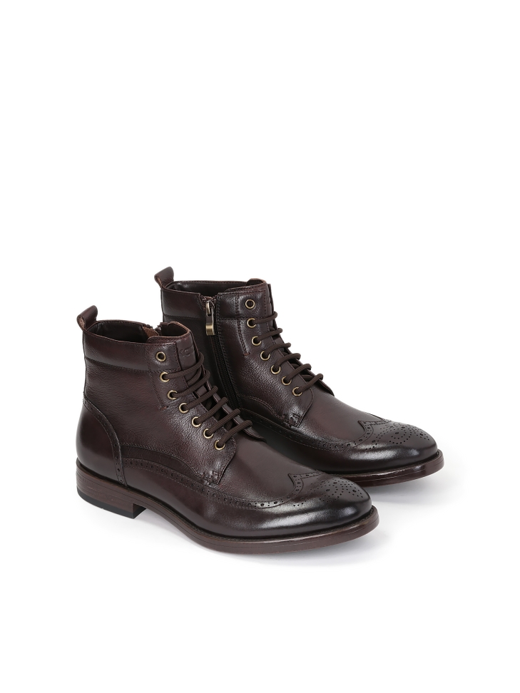 Men's leather chukka boots