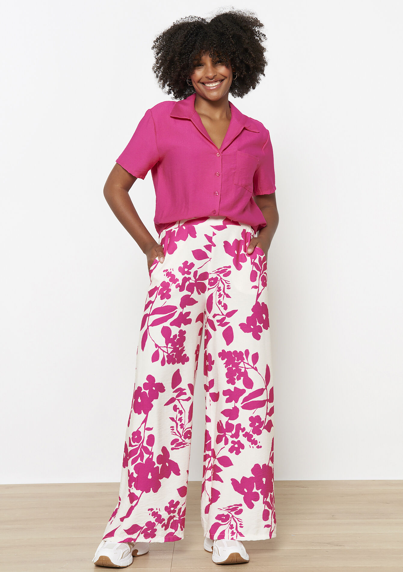 Wijde bloemenprint broek