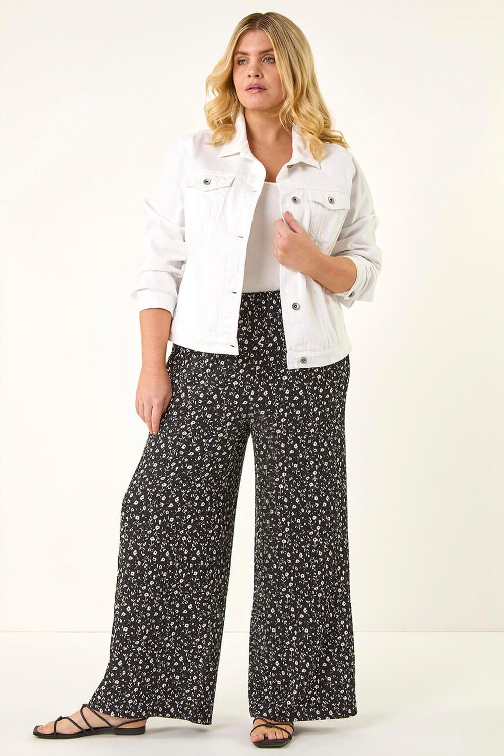 Roman Curve Textured Print Wide Leg Trousers