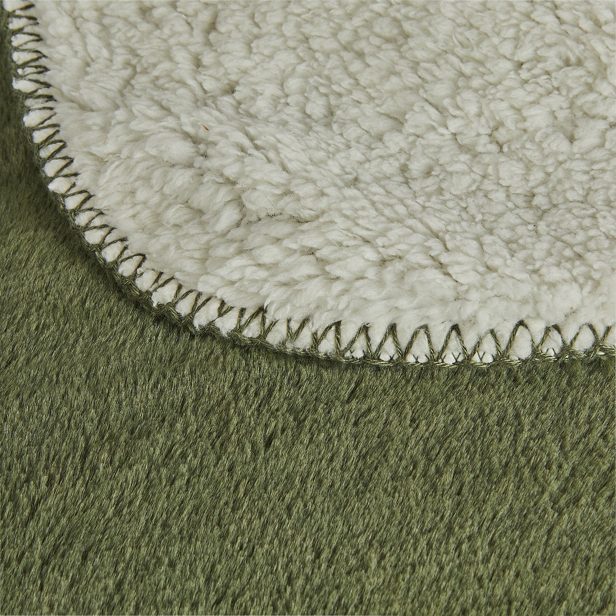 MARIUS - Plaid imitation fourrure 130x170cm - vert cèdre