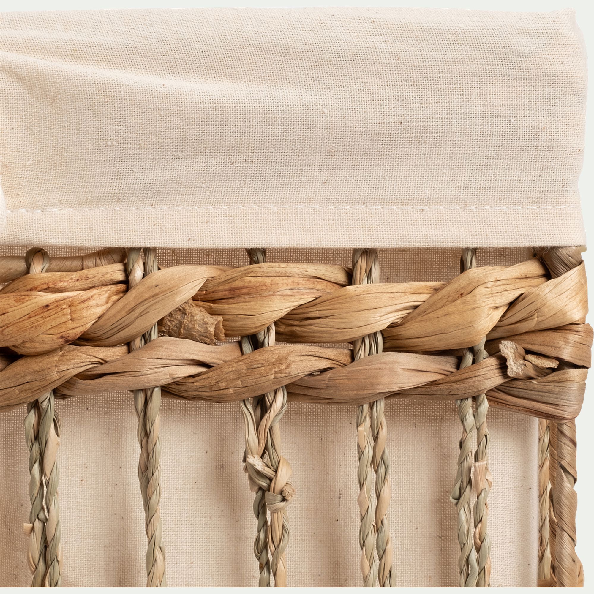 MAISSA - Panier de rangement en jacinthe d'eau 30x30cm - naturel