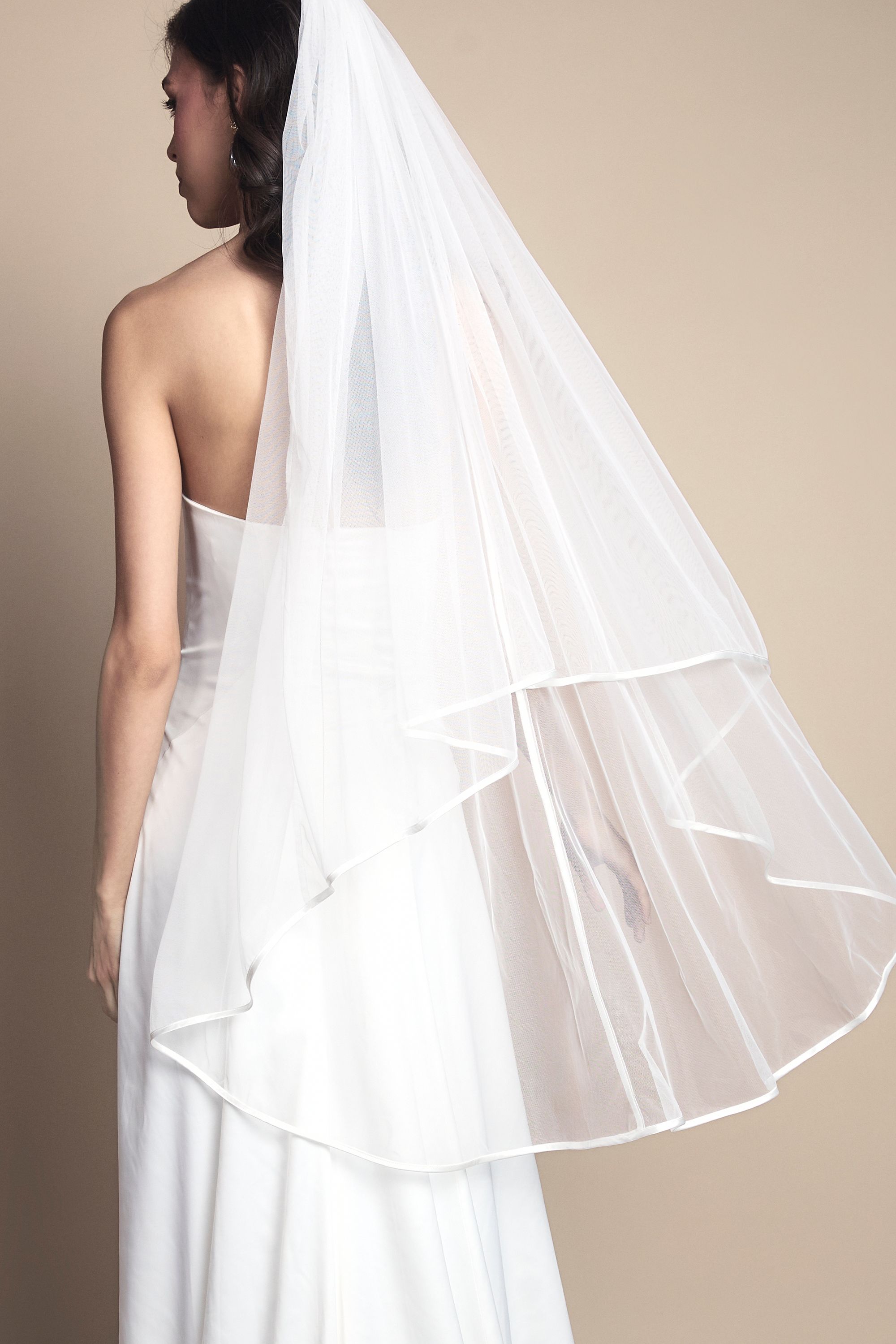 Coast Fingertip Length Tulle Veil