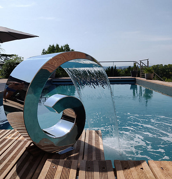 Cascade pour piscine au sel chlore INOX 316 California Hauteur 70cm Largeur 50cm ZENLYSFontaine Décoration