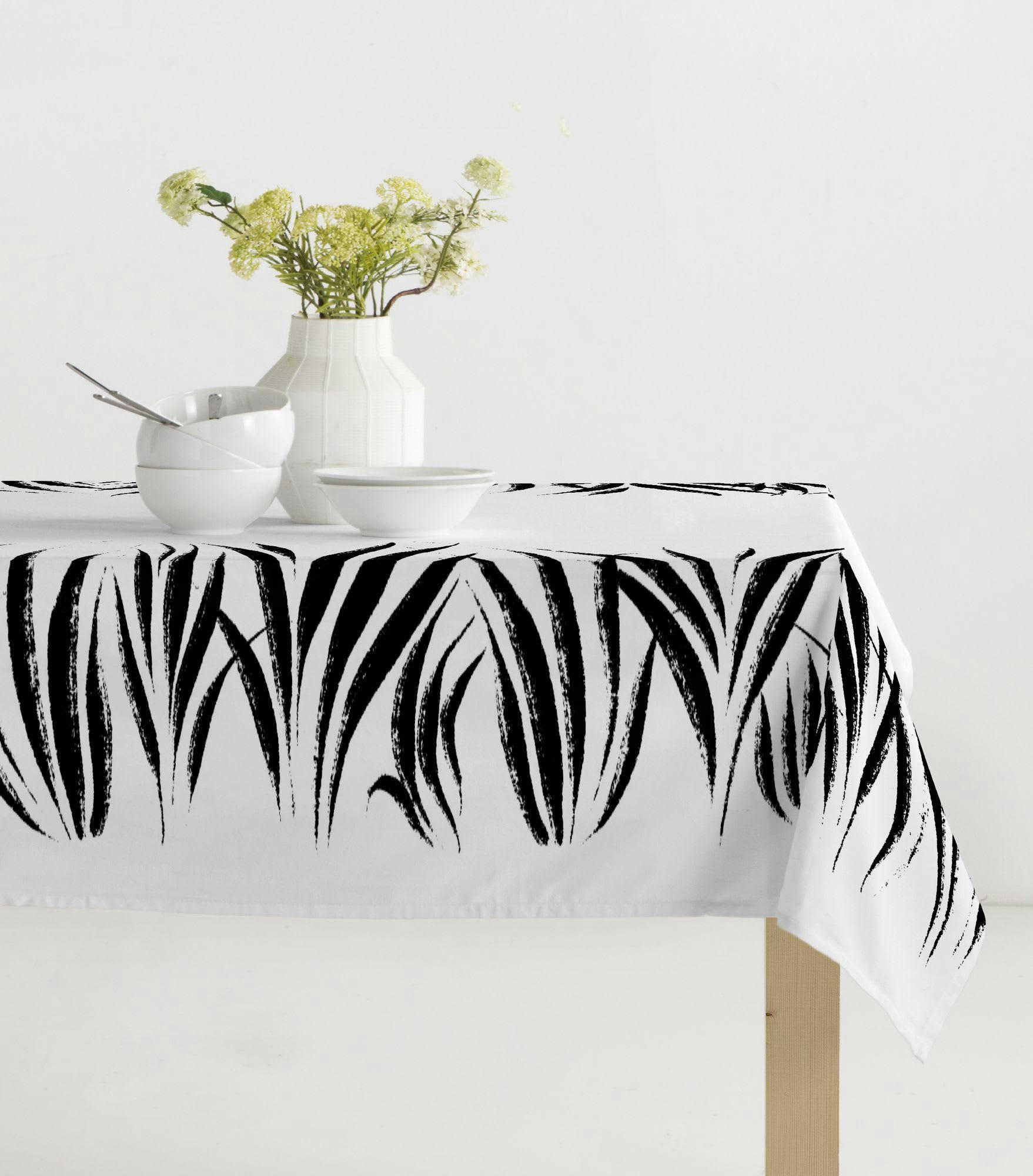 DAPUR - Nappe imprimée blanc avec traitement anti-taches en coton 140x140 cm