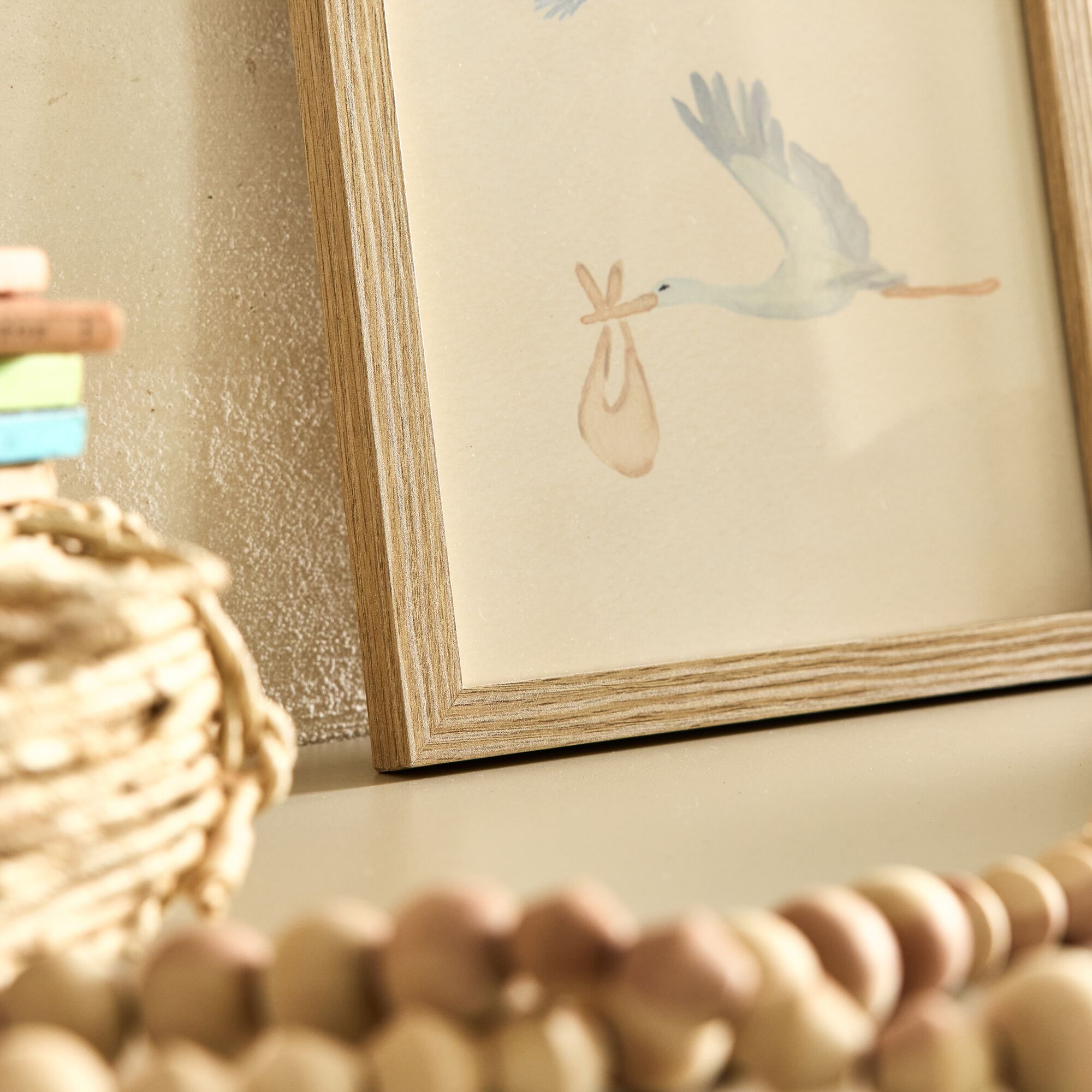 ENVOL - Illustration encadrée motif cigognes 22x27cm - bois clair