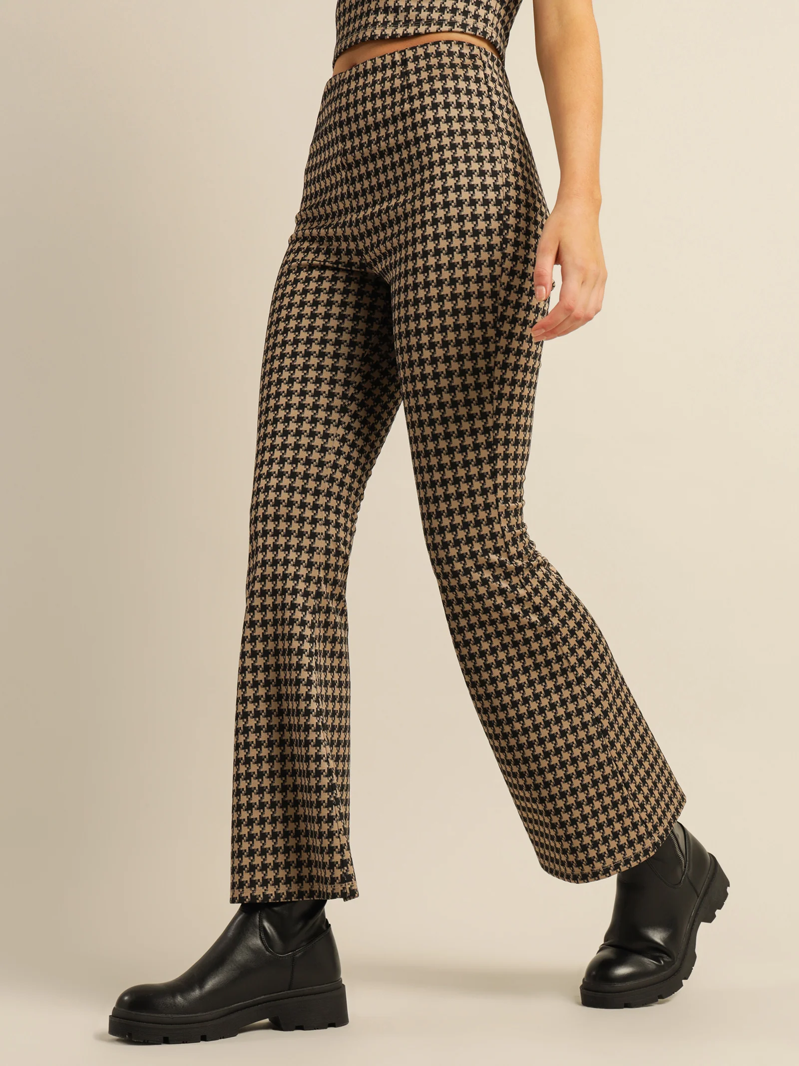 Dana Flares