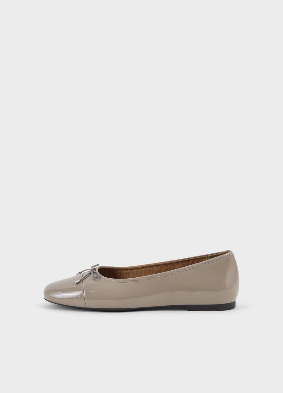 Jolin Ballet Flats