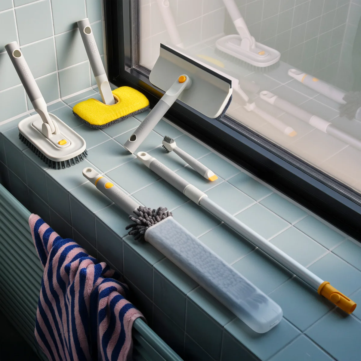 Joseph Joseph - CleanTech Reinigungsset mit Verlängerungsstange, stone (5-tlg.)
