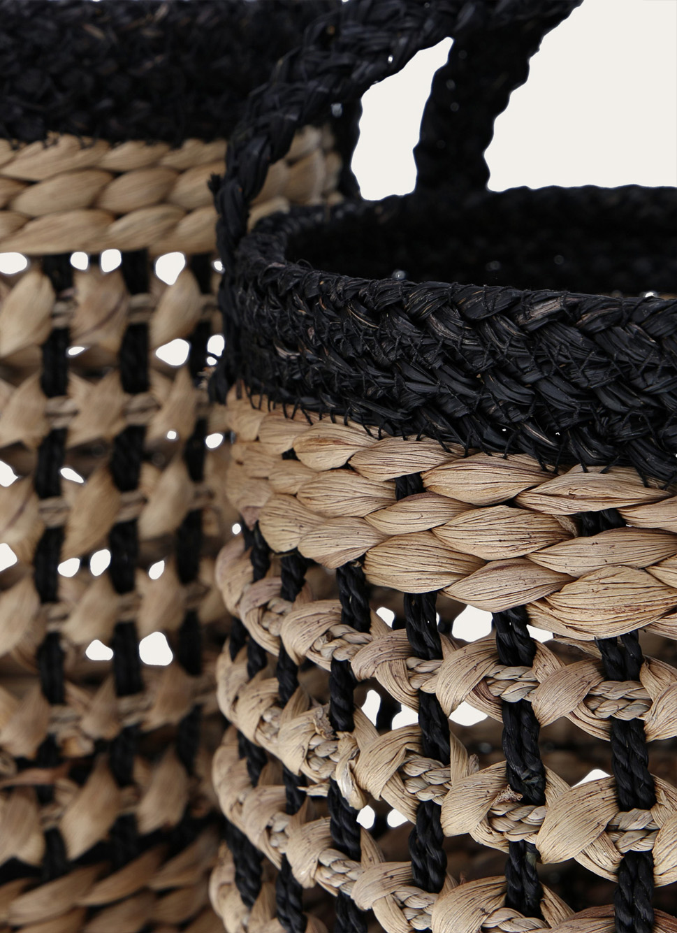 PETIT PANIER TRESSÉ AVEC ANSES NATUREL/NOIR