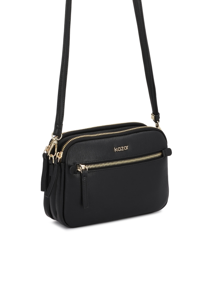 Small handbag with zipper pocket