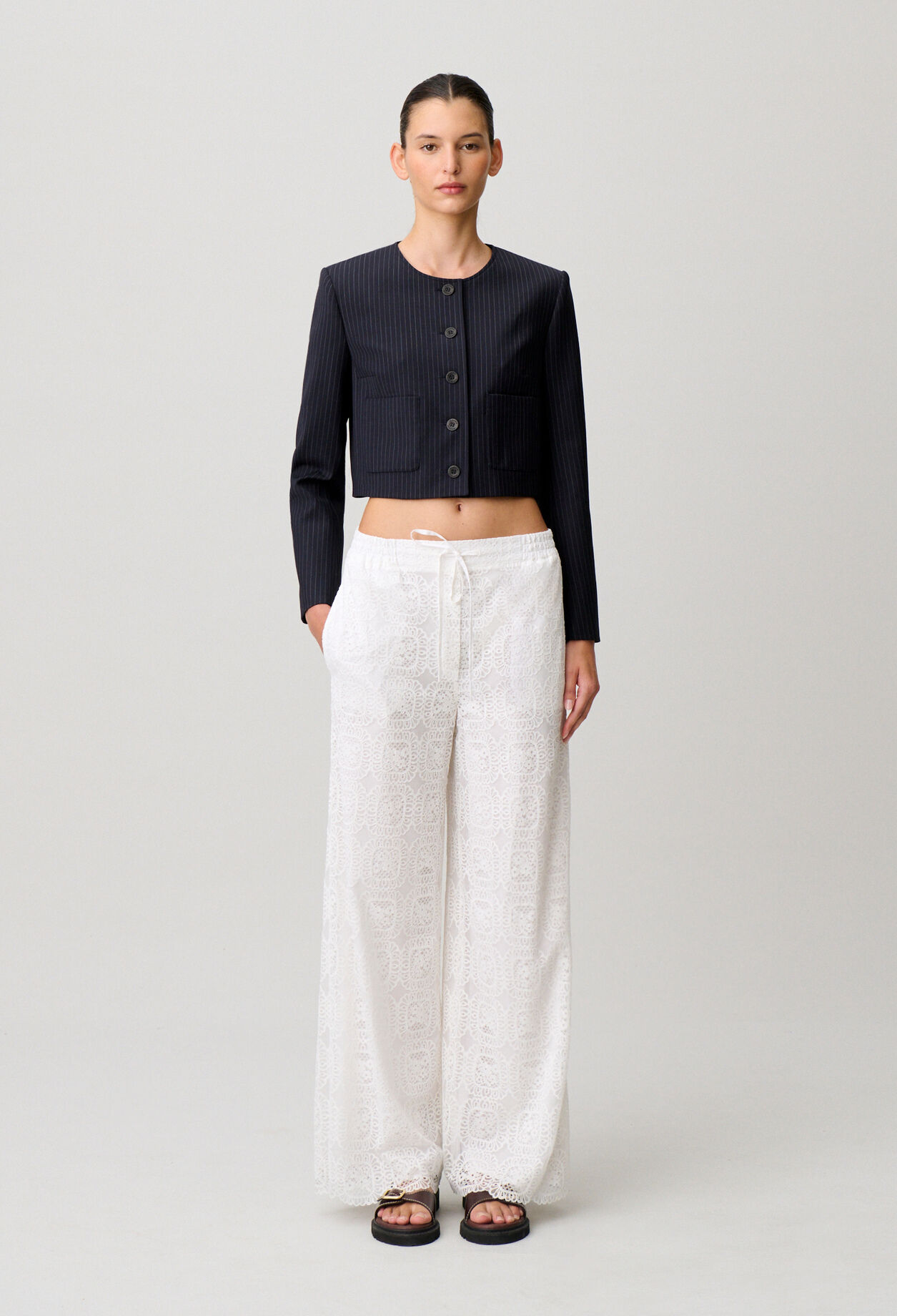 Pantalon fluide avec dentelle