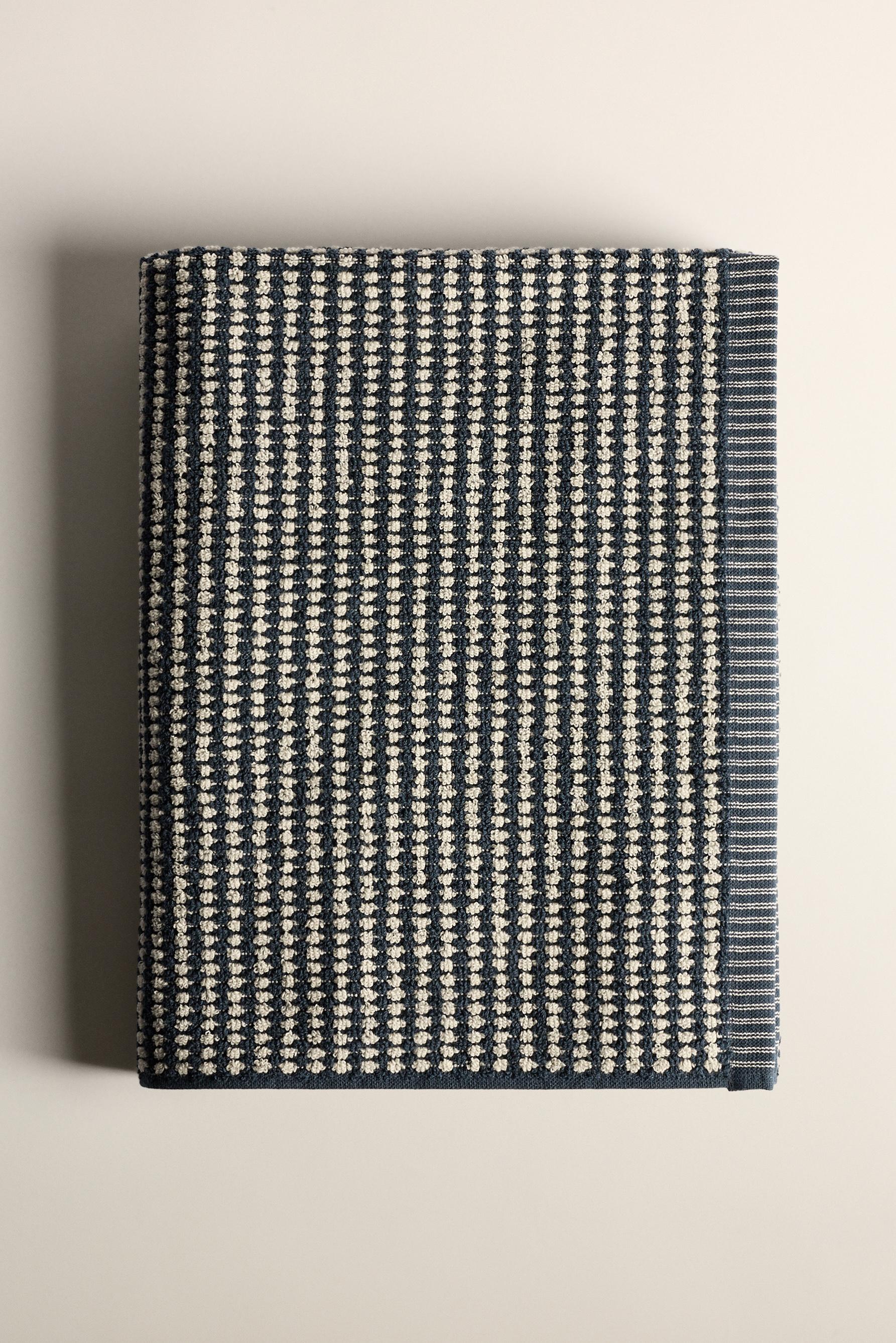 Toalla de baño estructura 140 x 70 cm