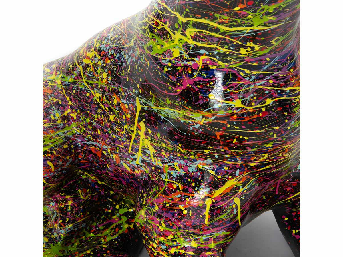 SPLASH - Girafe couchée    87 cm en résine  noir