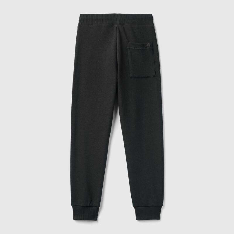 Sporty trousers with drawstring
