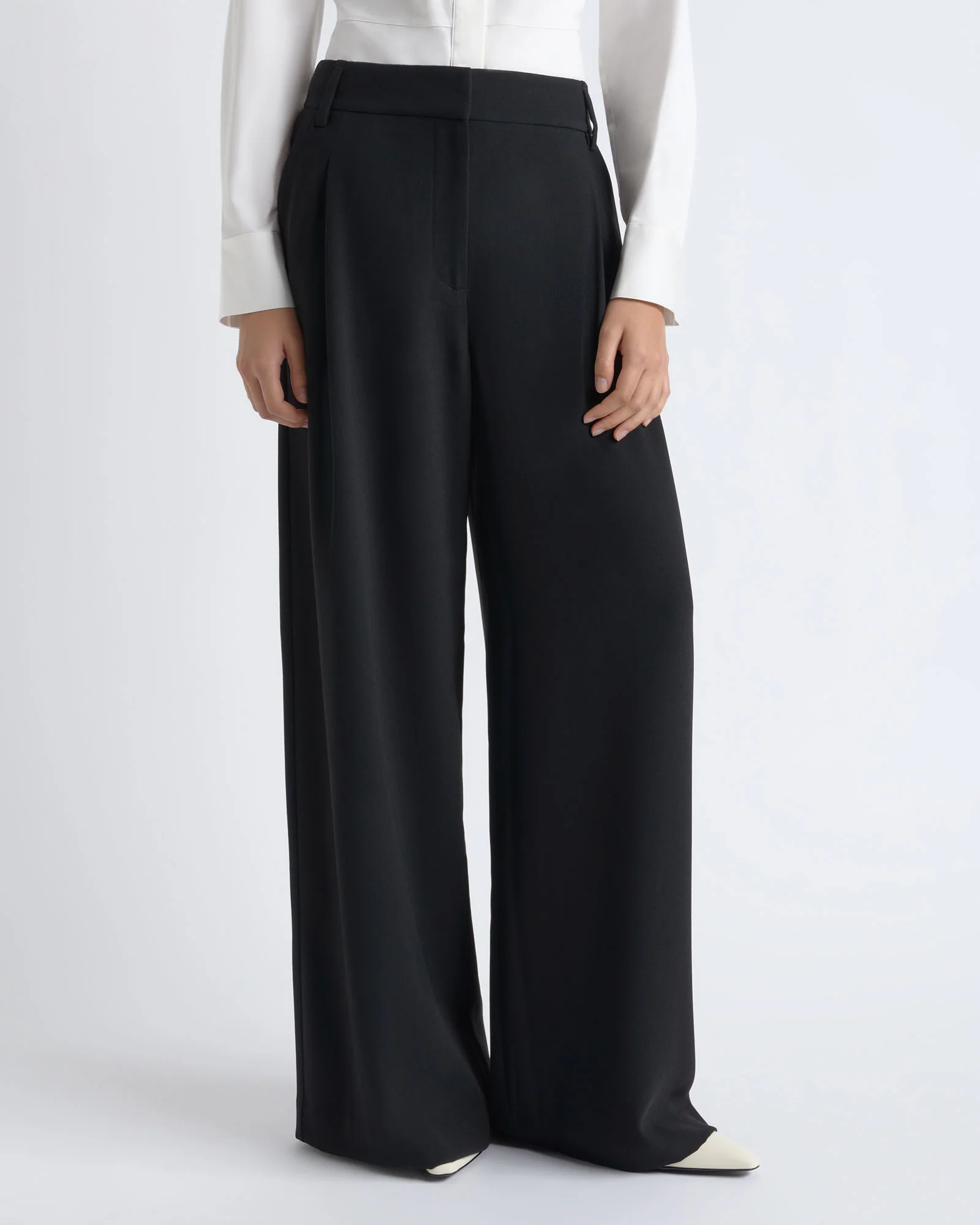 CREPE PLEAT WIDE LEG PANT