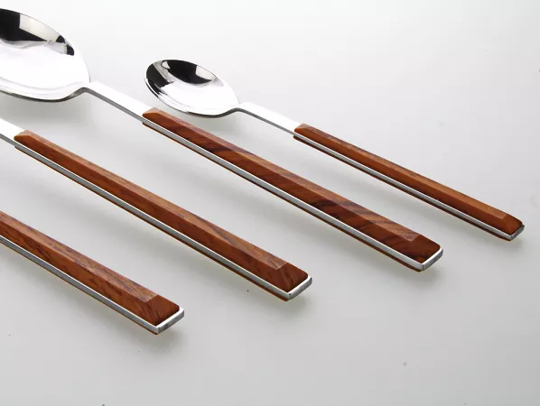 Komplet sztućców 24 cz. na 6 osób PINTI1929 - Sushi Queen Mahoń (2.5 mm) - pudełko 23.17B0.7091.K24