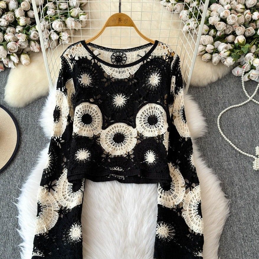 PEACH ACCESSORIES Floral Medallion Crochet Knit Sweater
