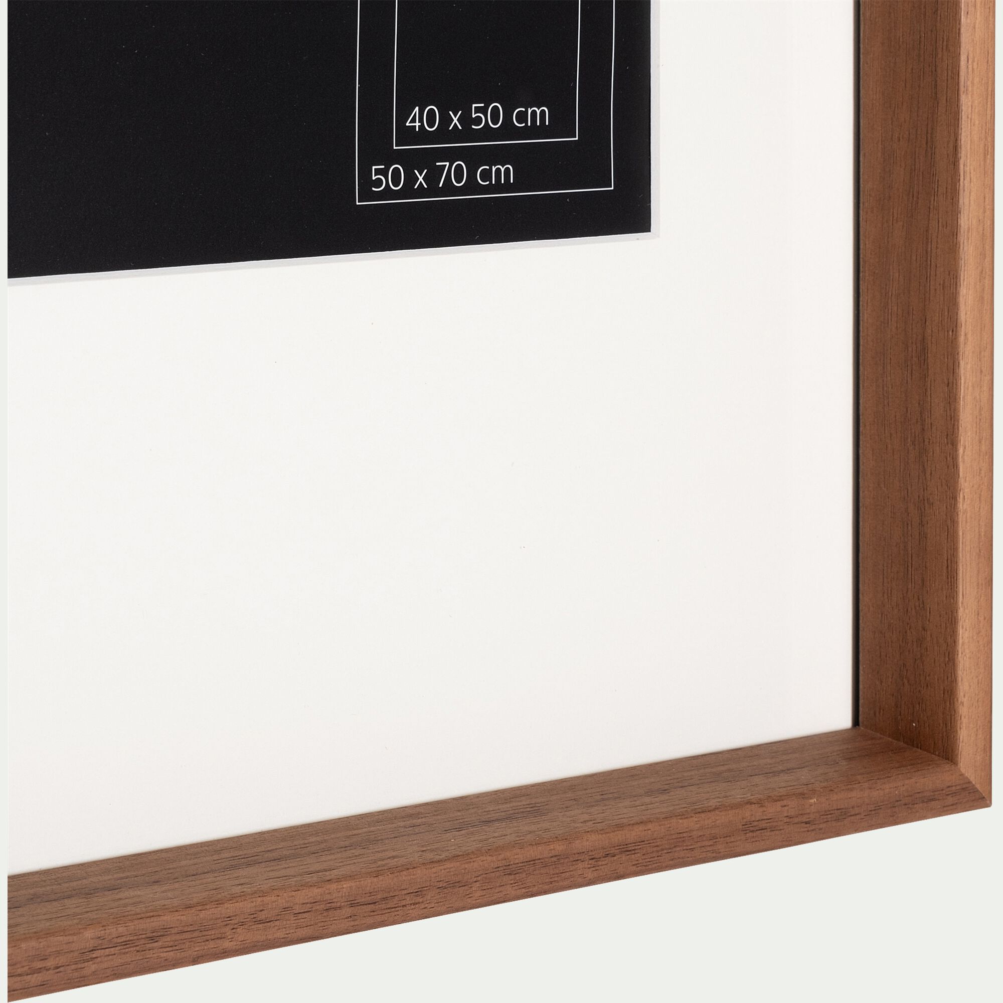 TRIESTA - Cadre en bois de noyer 50x70cm - naturel