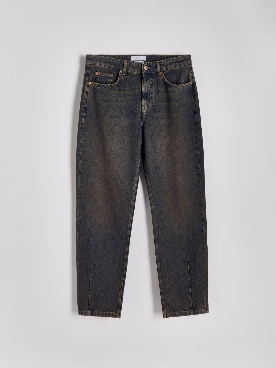 Straight Jeans
