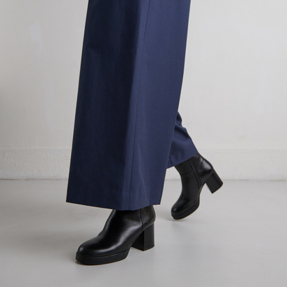 Bottines à talons flareen cuir noir | ANELLE