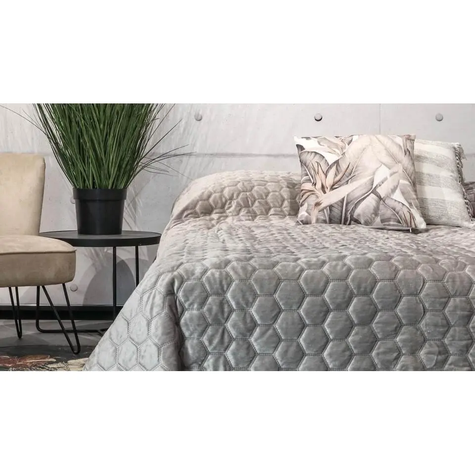 Unique Living - Bedsprei Peggy 220x220cm light grey