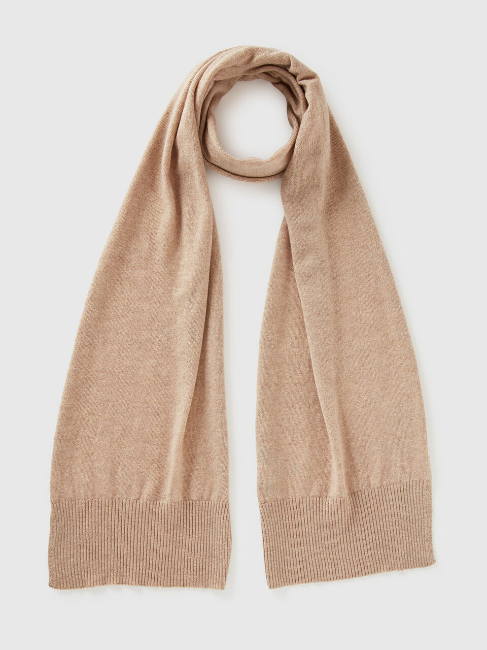 Beige scarf in pure Merino wool