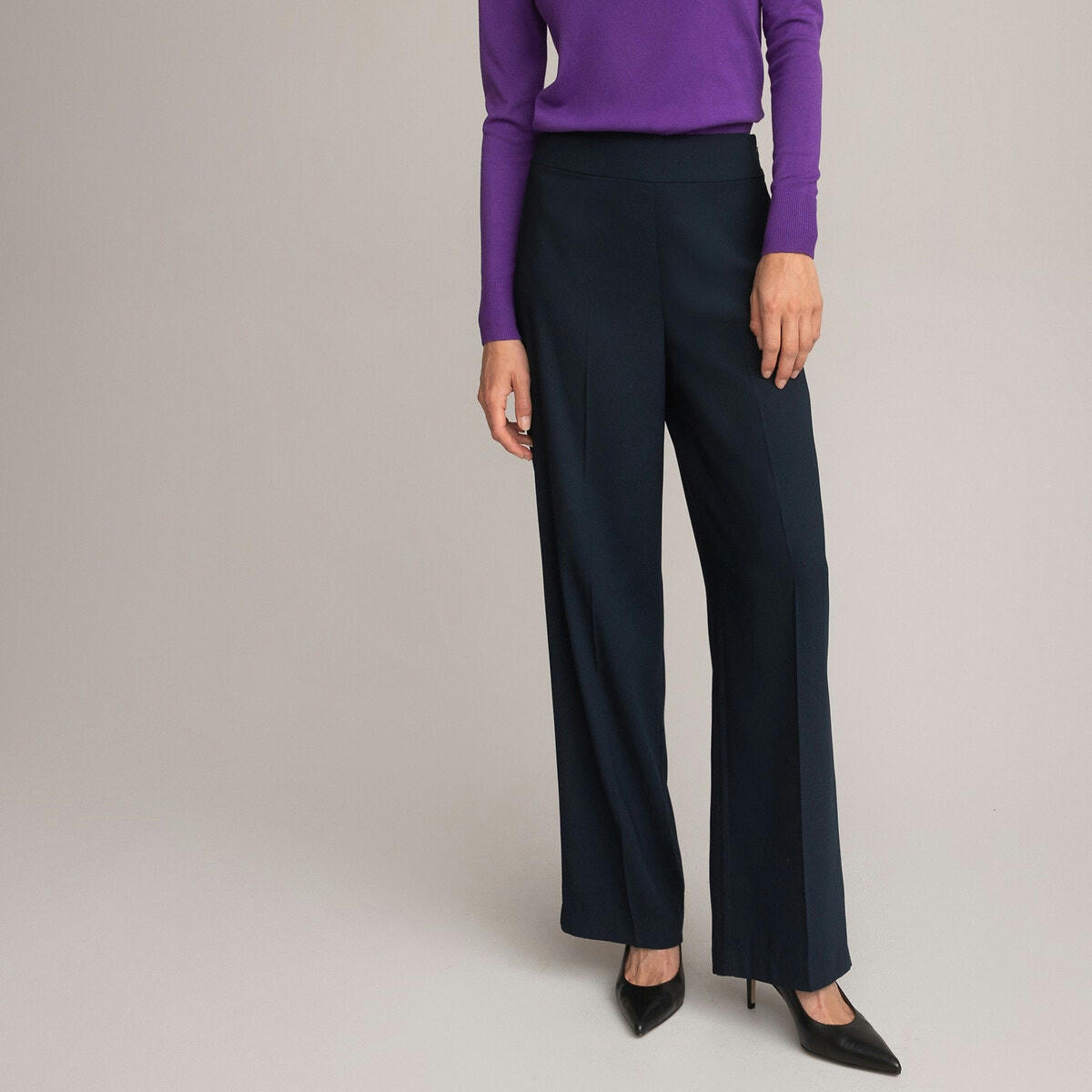 Pantalon large, en crêpe envers satin