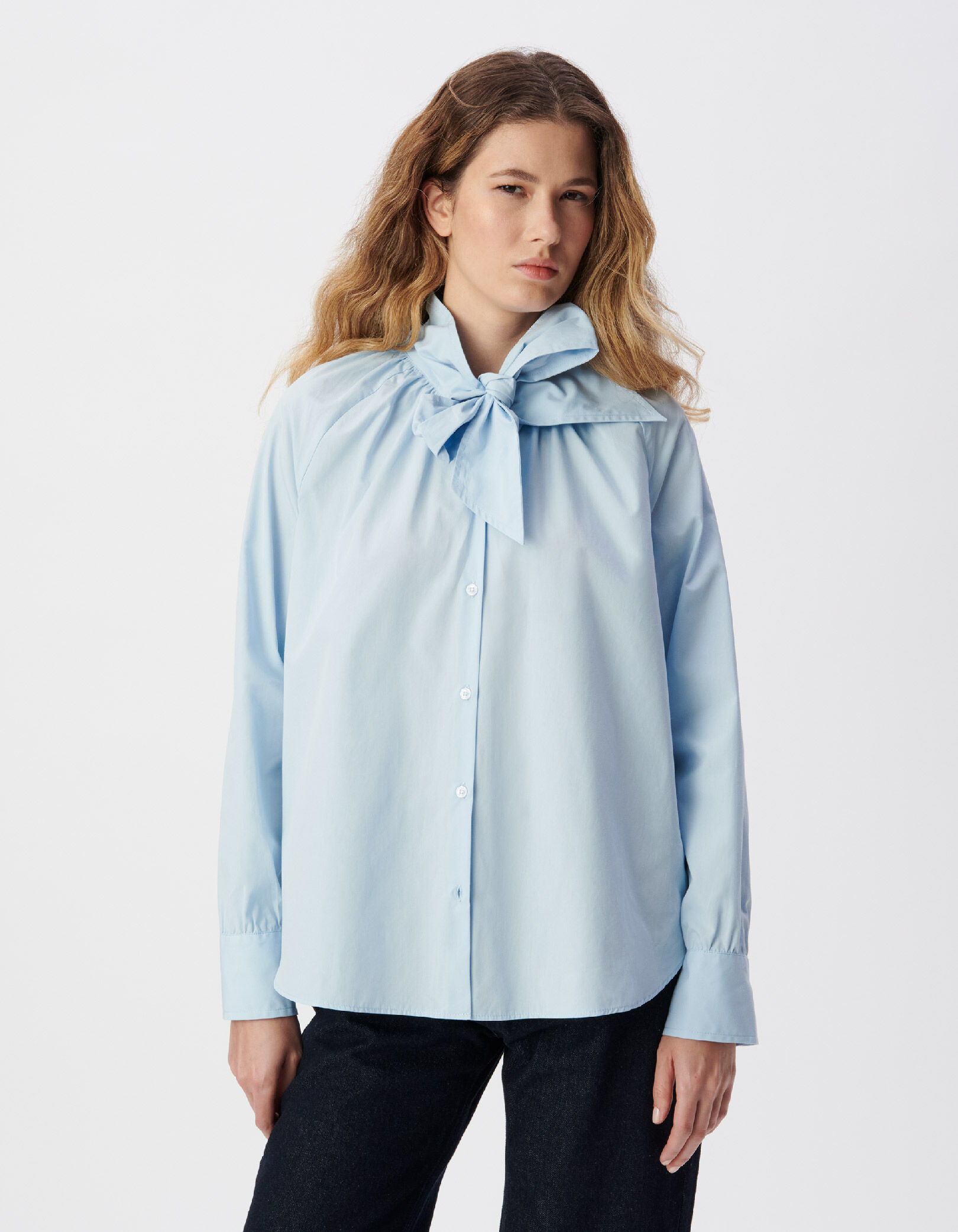 Chemise manches longues bleue col lavallière Femme