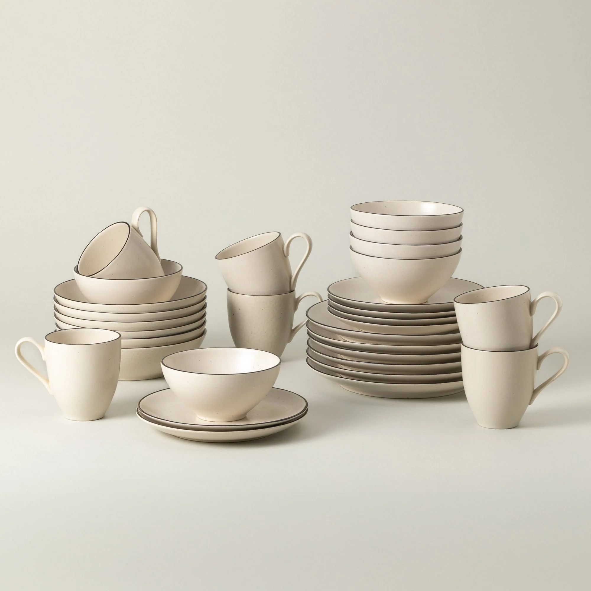 30-Piece Dinnerware Set with Mug Augusta