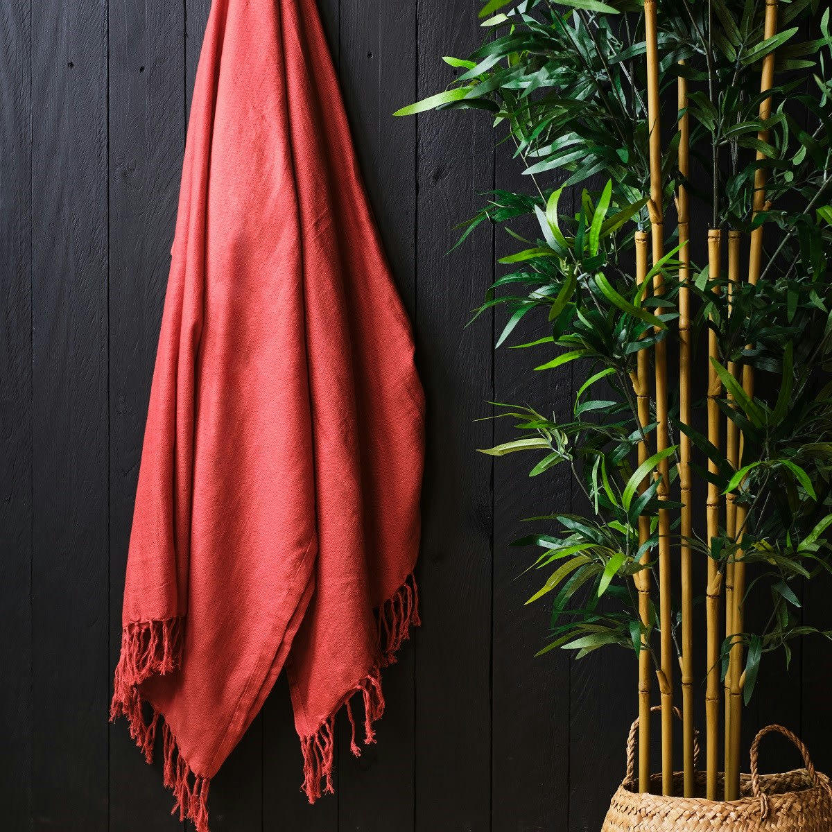 FUSAIN SPIRIT GARDEN - Serviette fouta en coton rouge 190x100