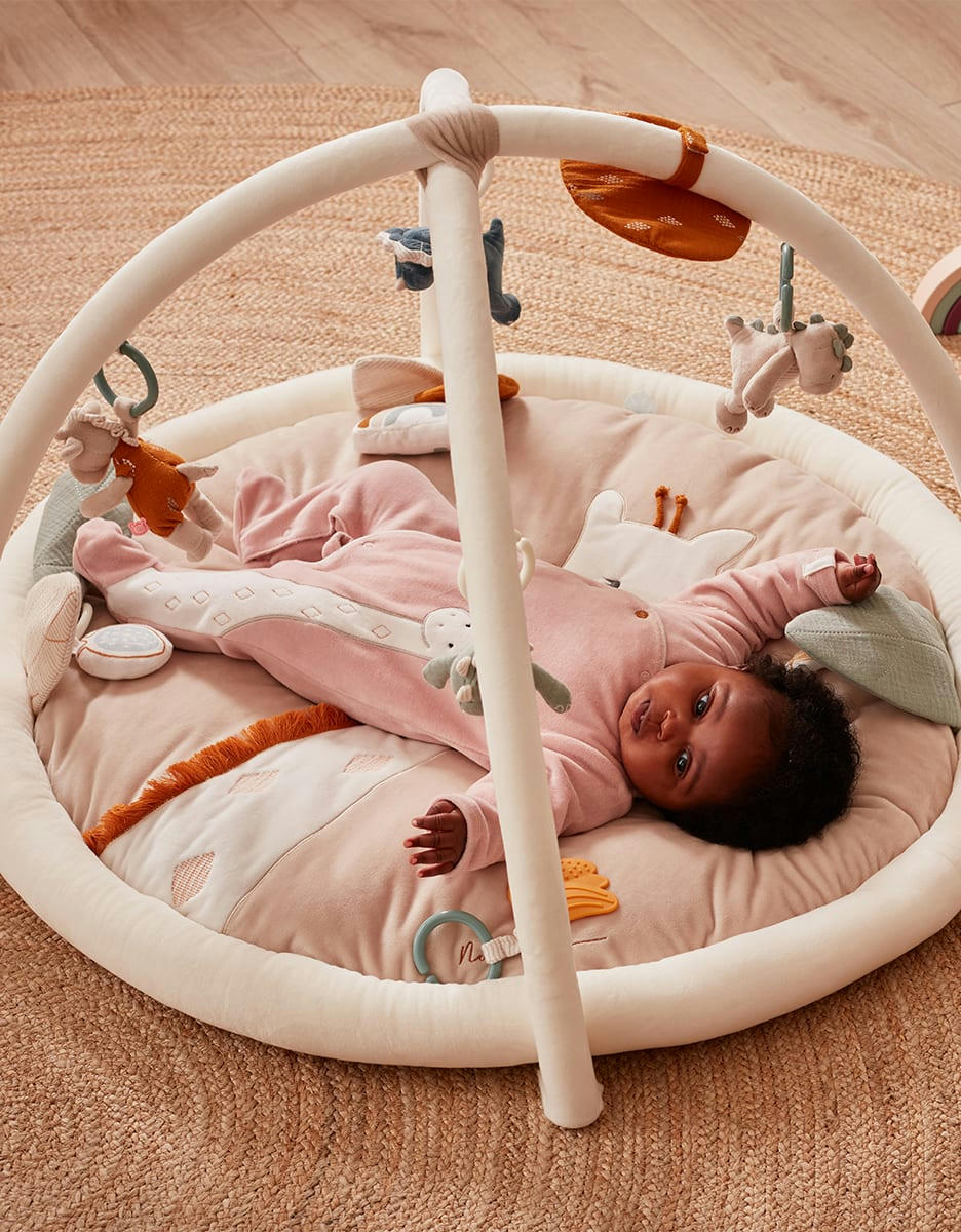 - Tapis d'éveil Tiga en veloudoux