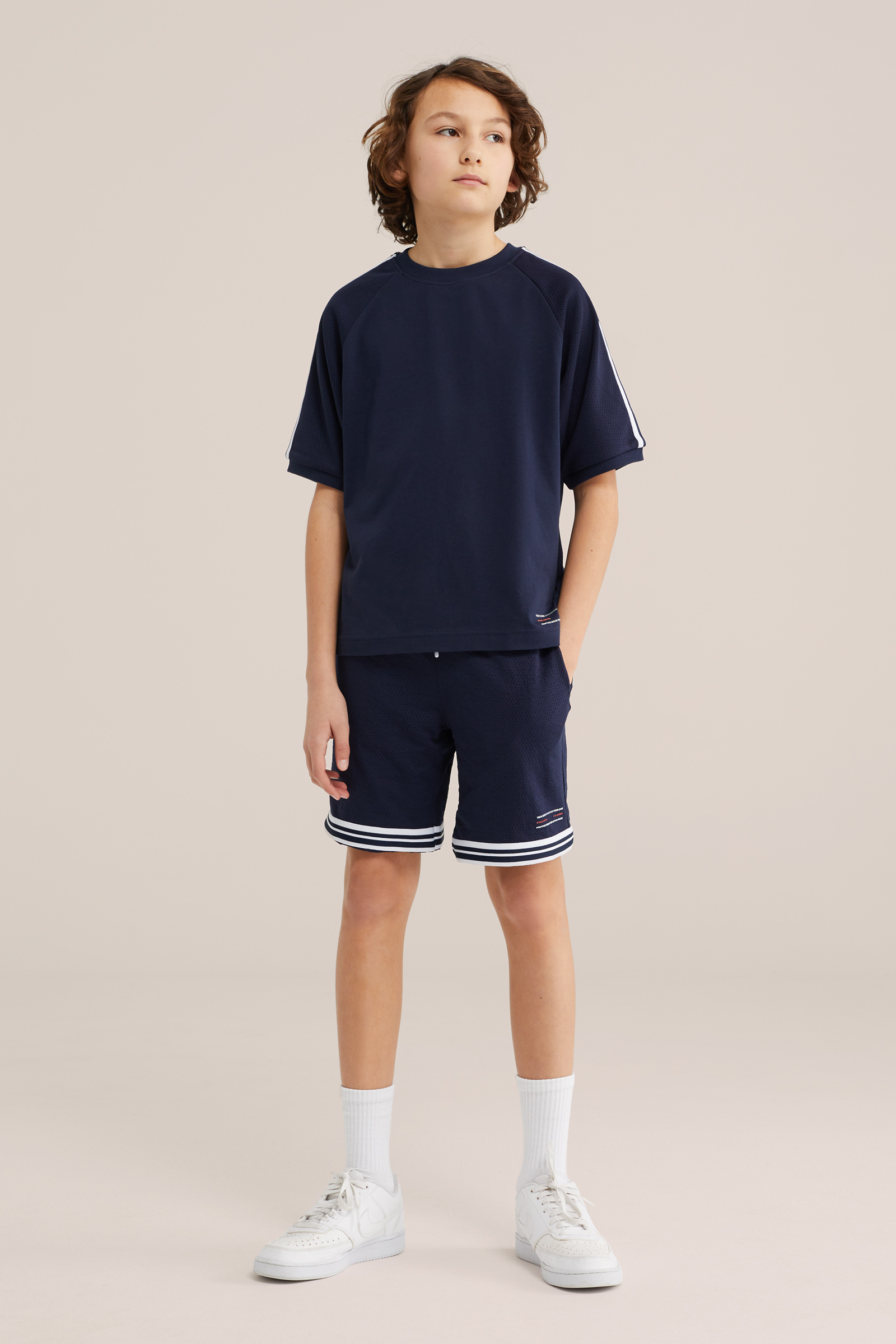Jongens oversized T-shirt met contrast