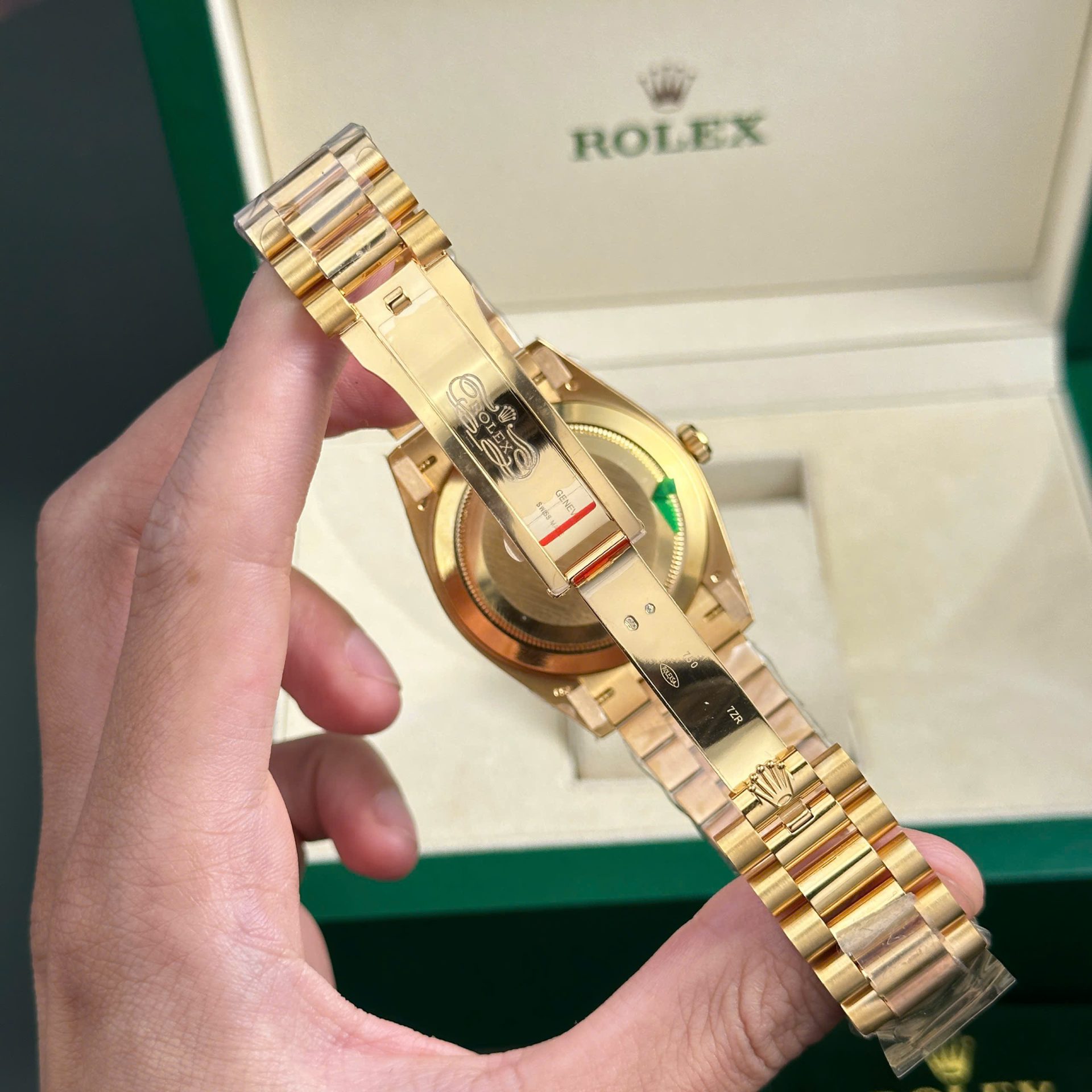 Rolex Day-Date 228238 YG Plated Champagne Dial CZ Diamonds 40mm Super Clone