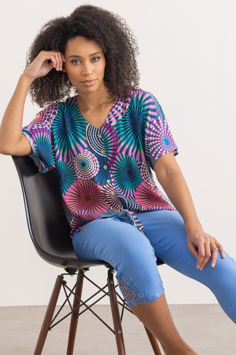 Klass. Circle Print Tie Front Top