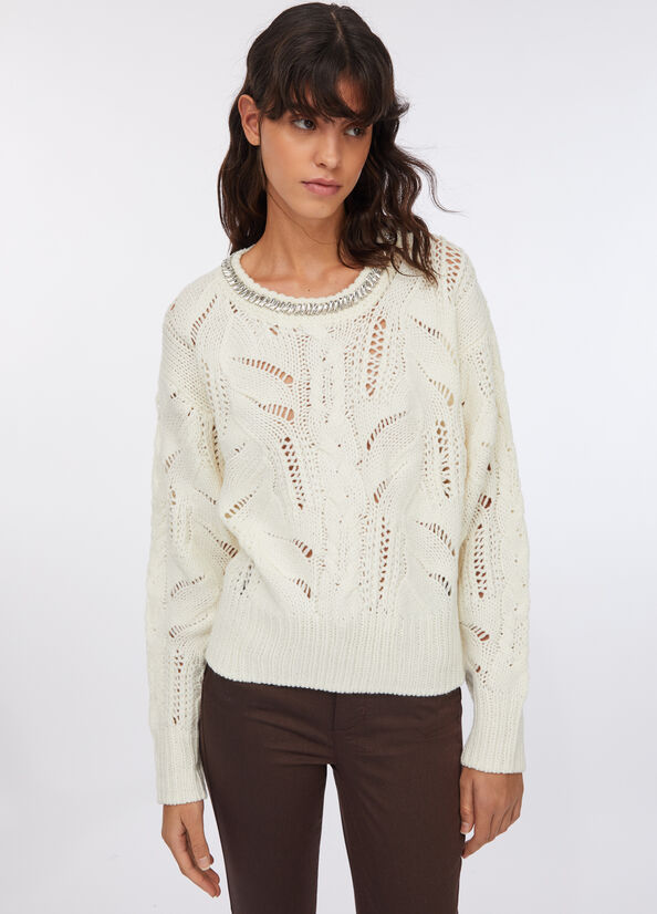 Maglia traforata con pietre gioiello