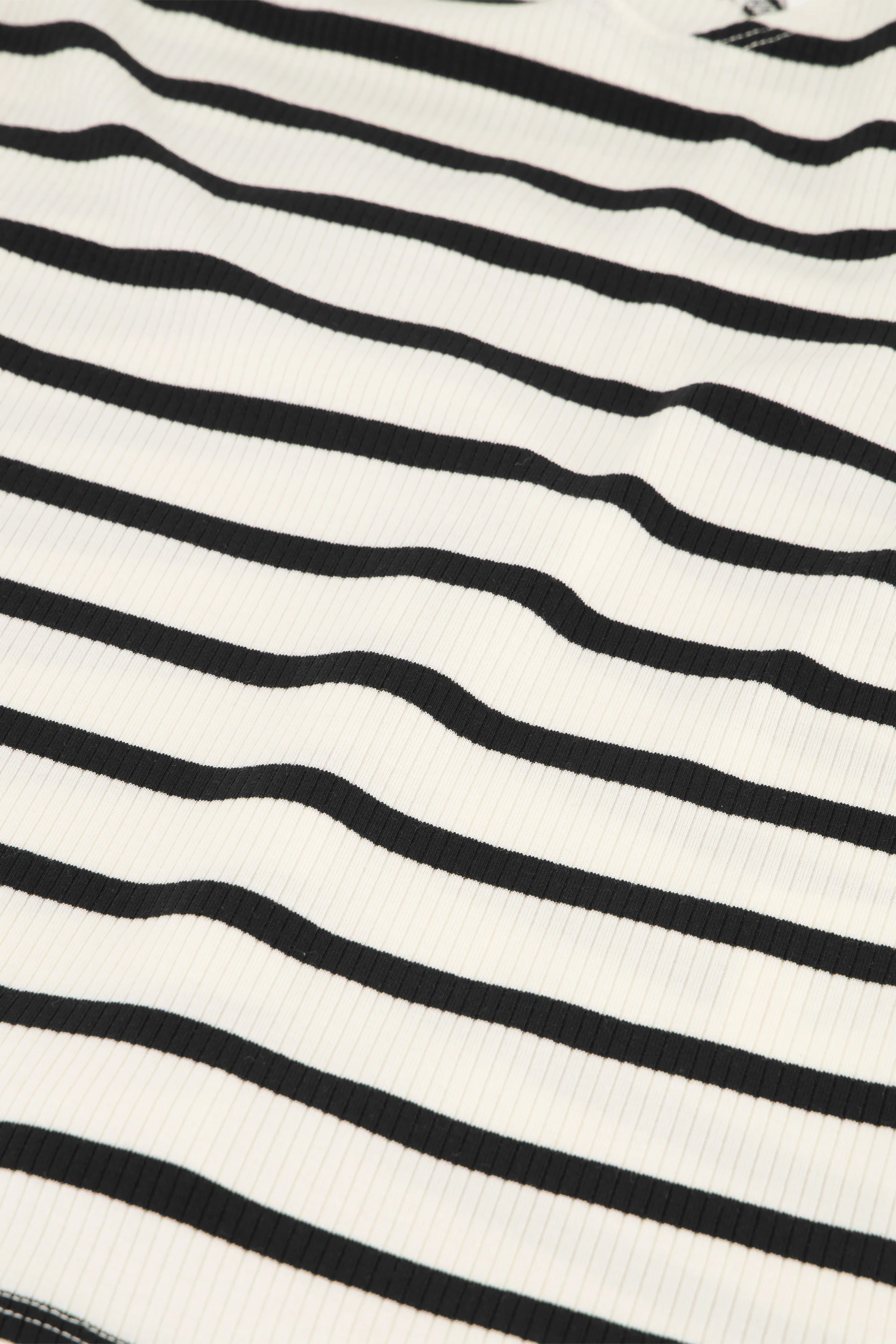 Lena Top | Black/Cosy White