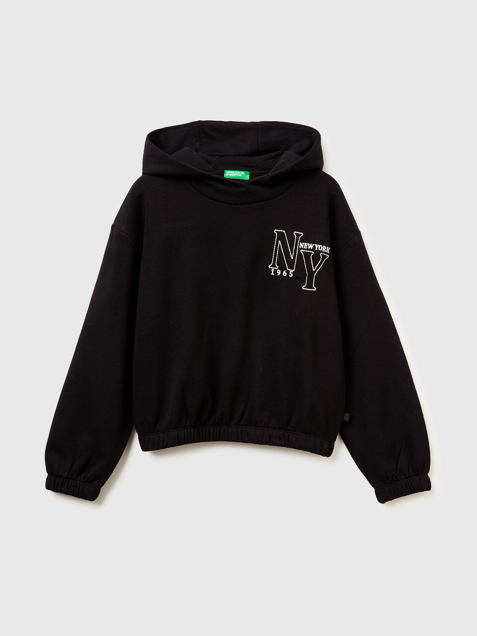 Warm sweatshirt with embroidery