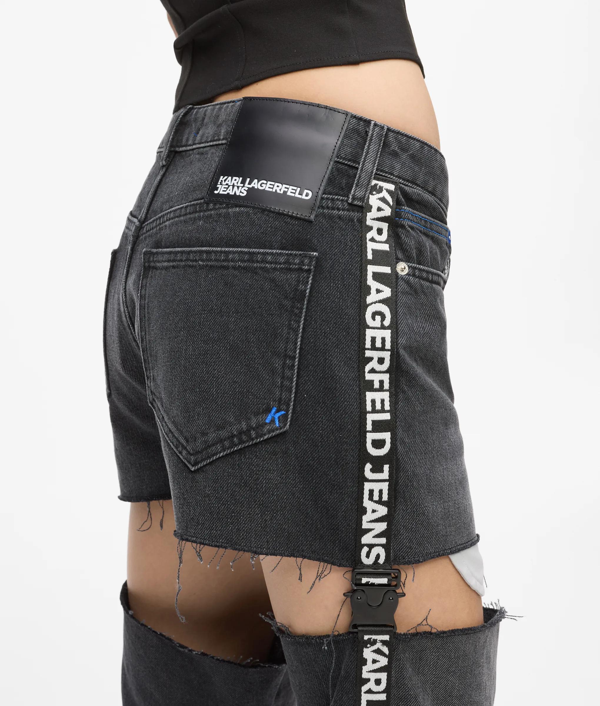 Jean droit taille haute avec découpes