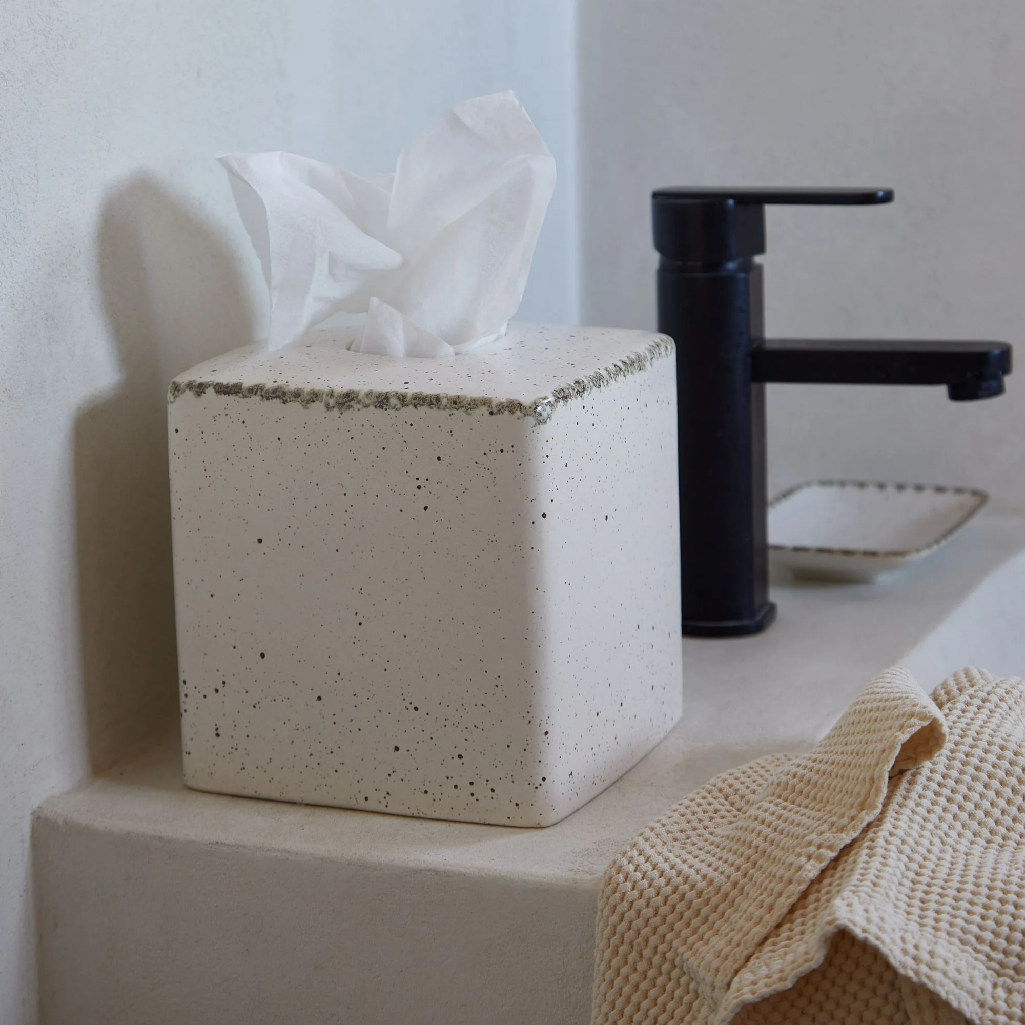 Boutique Tissue Toscana Bath - Spa, Casafina by COSTA NOVA