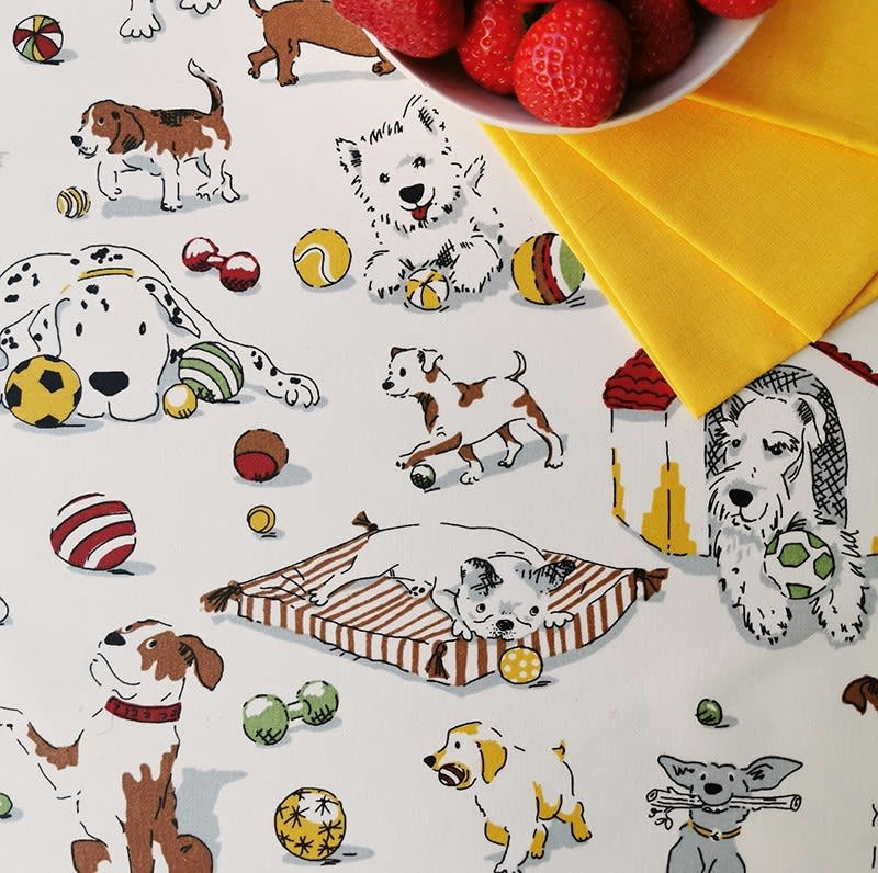 CHIENS - Nappe enduite carrée 120 x 120 cm multicolore