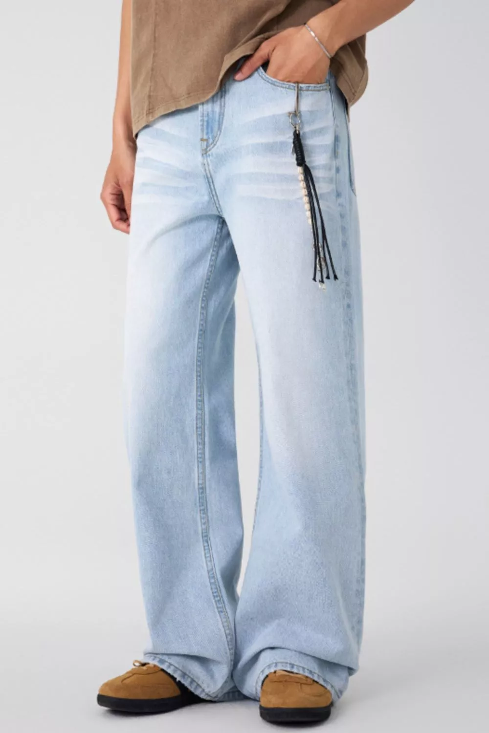 Men's Wide Leg Wash Jeans