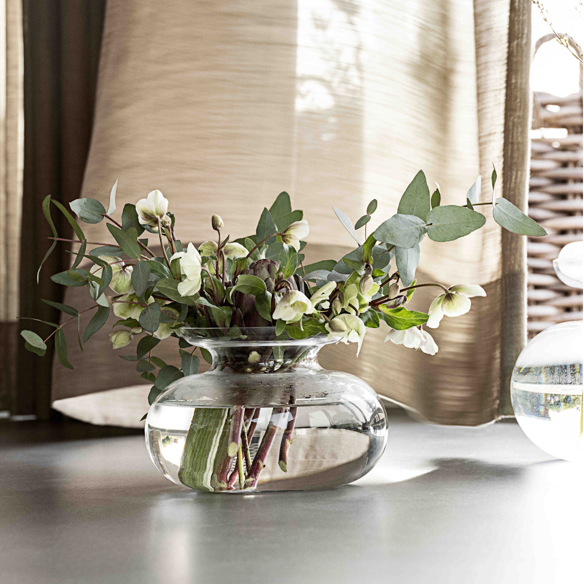 Zone Denmark Inu Ronde Glazen Vaas - 33 x 32 cm