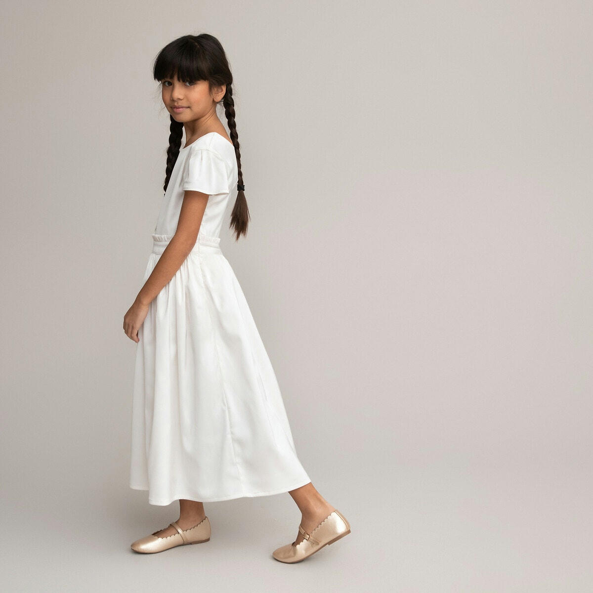 Robe longue de cérémonie, manches courtes