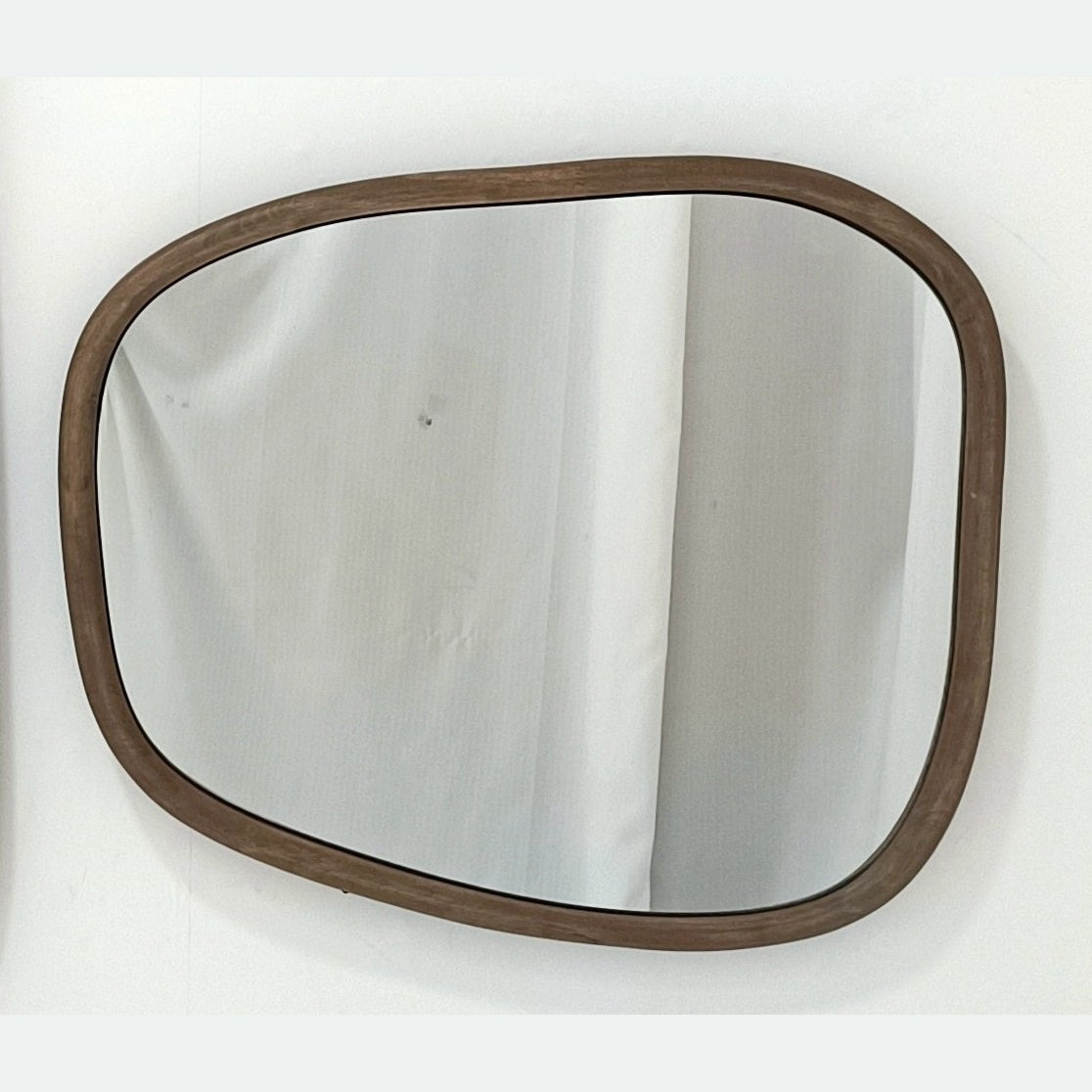 Spiegel Asymmetrisch - Organische Wandspiegel - 52,5 x 3 x 62 cm