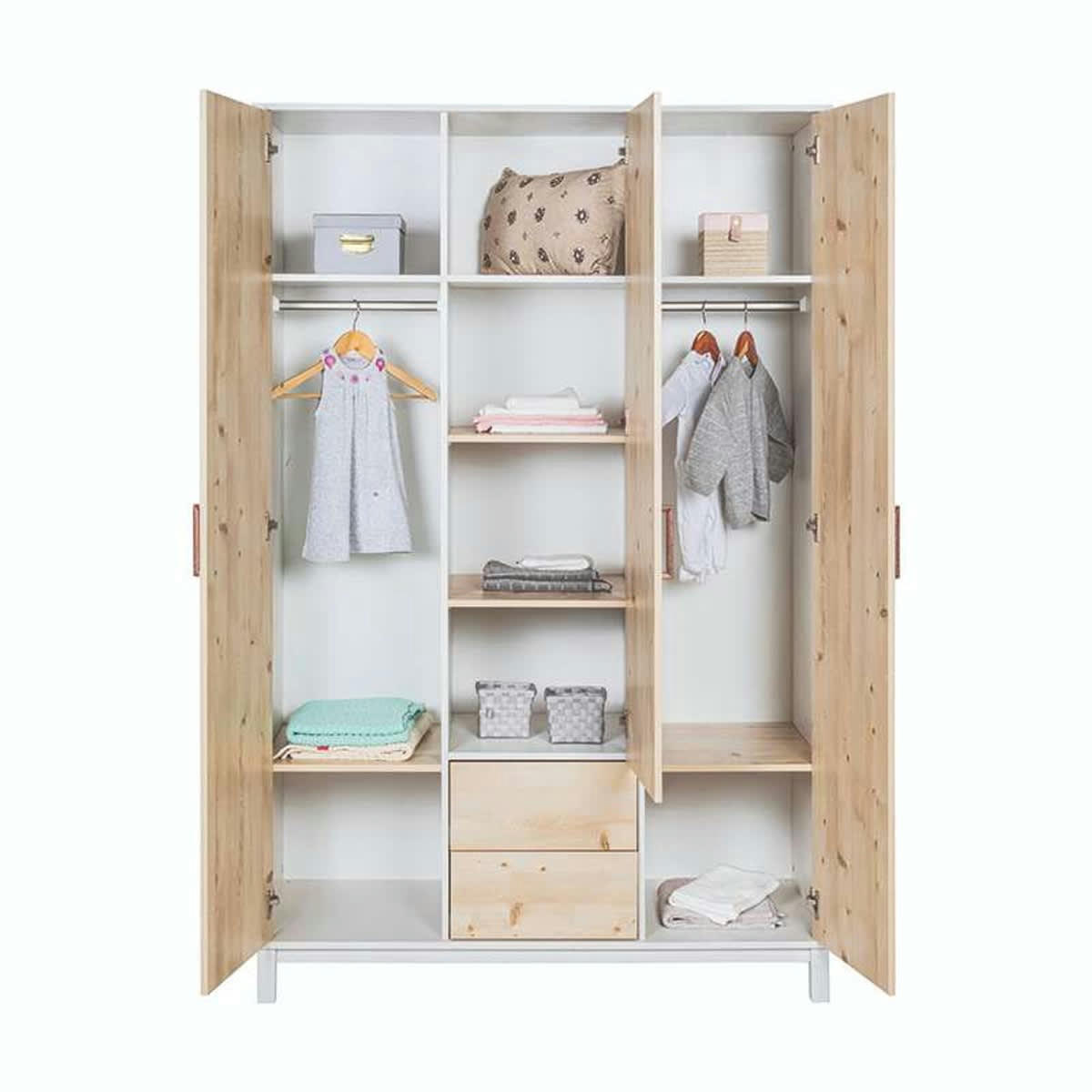 - Armoire 3 portes