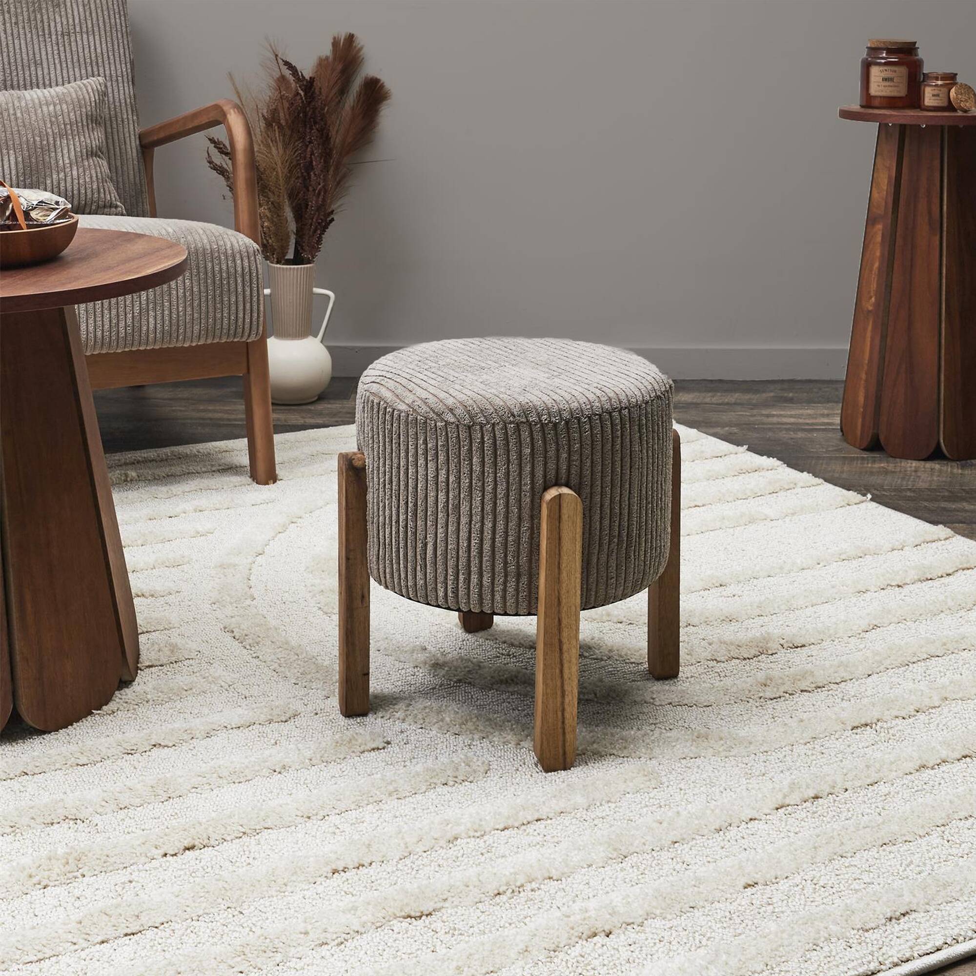 Tabouret cylindrique, pieds en bois