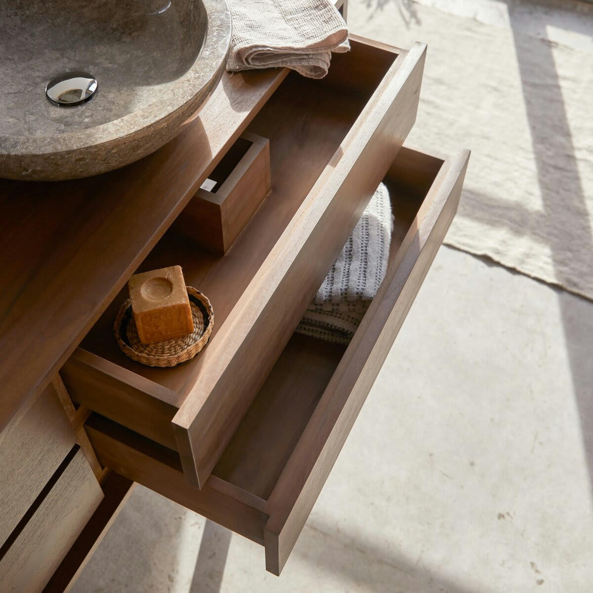 PARKER - Meuble sous vasque en teck massif recyclé 120 cm