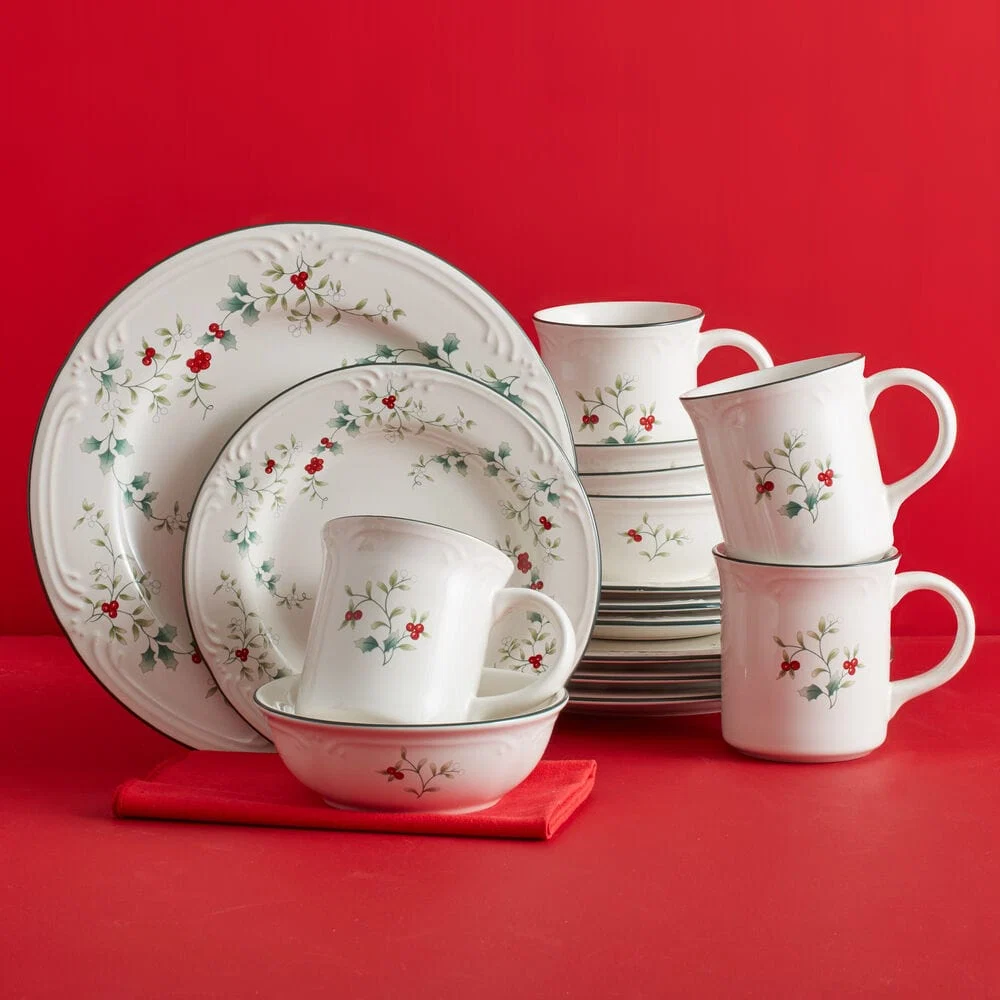 Winterberry® 16 Piece Dinnerware Set, Service for 4