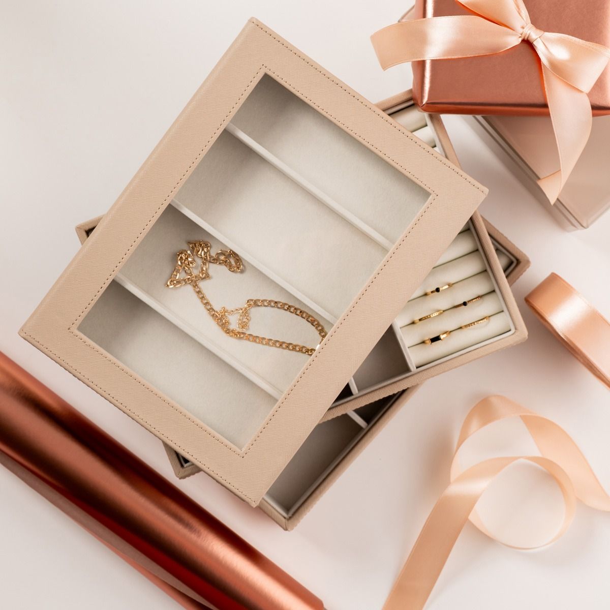 Szkatułka na biżuterię AMMRA trzypoziomowa beżowa 25,3x18,2x11,4 cm