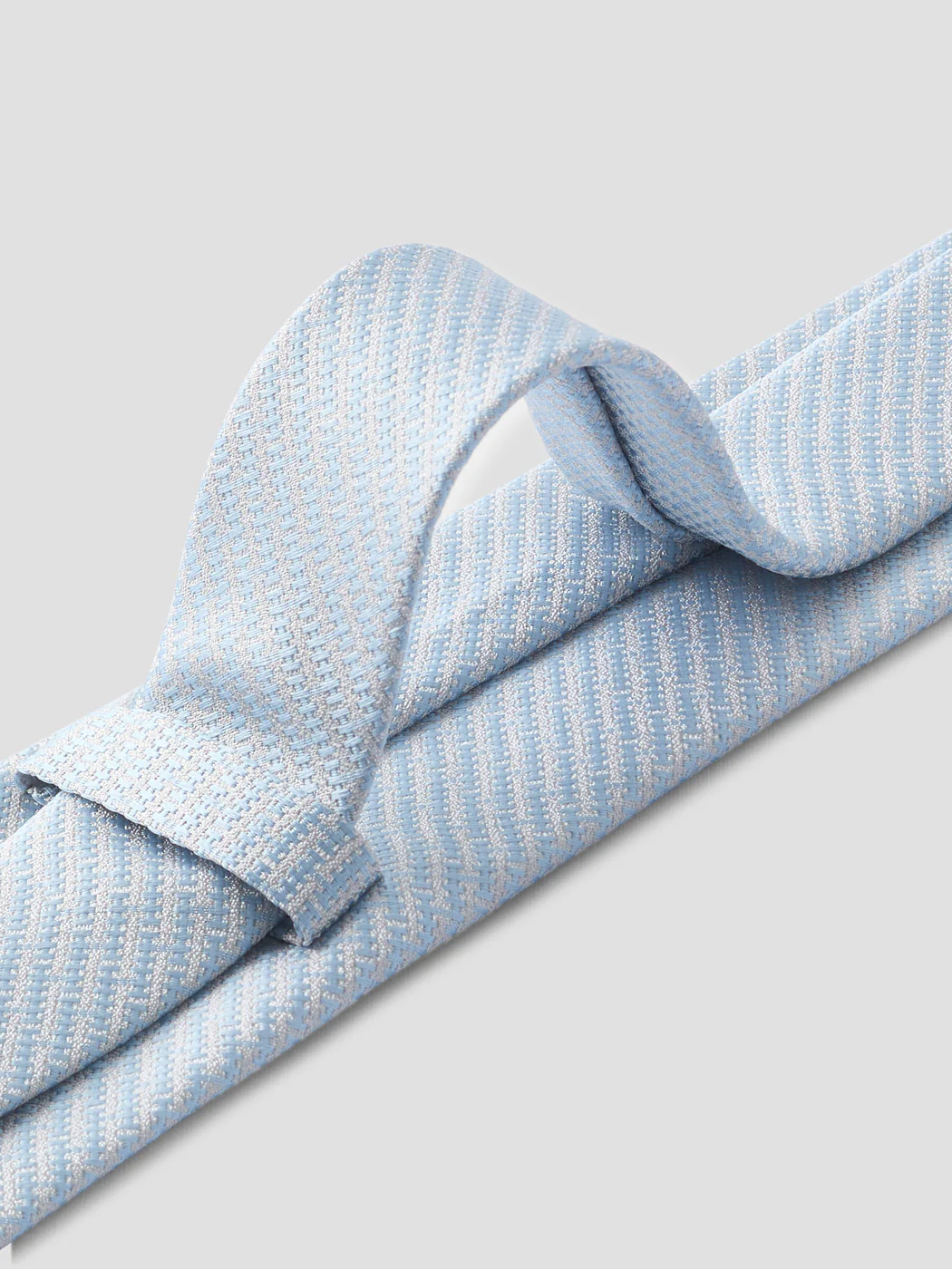 Cravate en soie à micro-motifs